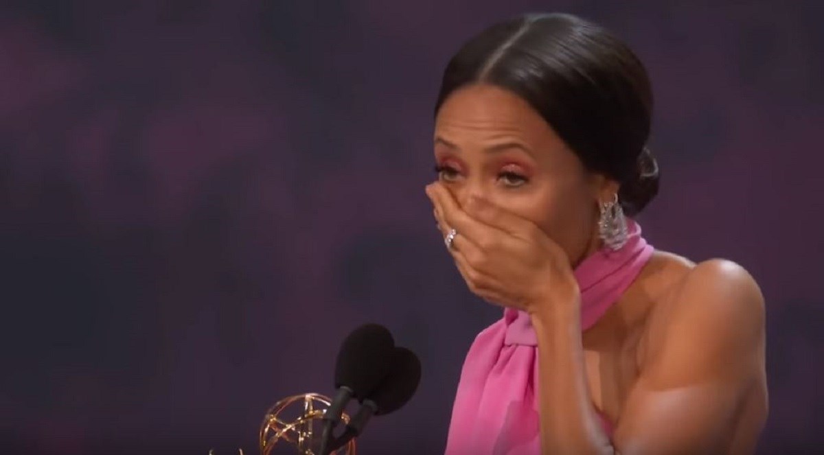 VIDEO Dobila Emmyja, pričala o ženskom bogu pa sočno opsovala