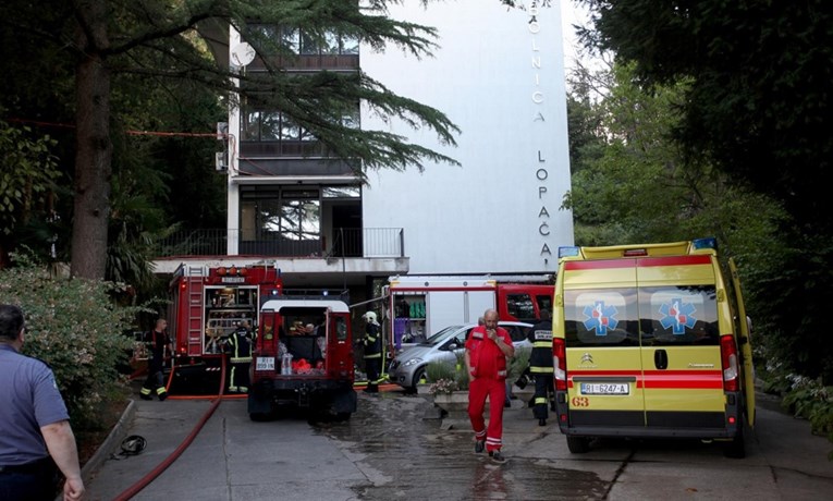 Požar u psihijatrijskoj bolnici kod Rijeke: Jedna osoba poginula, 20 ozlijeđenih