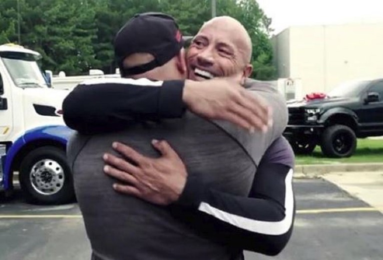The Rock pokazao kakva je ljudina kad mu se kaskader ozlijedio