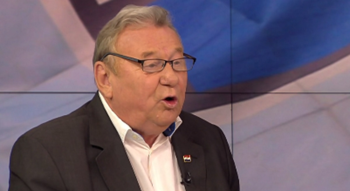 Šeks: Motaju se priče da bi se Kolindi moglo prišiti nešto kompromitirajuće