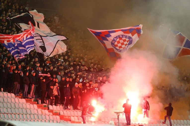VIDEO Cijeli Poljud skandira protiv HNS-a