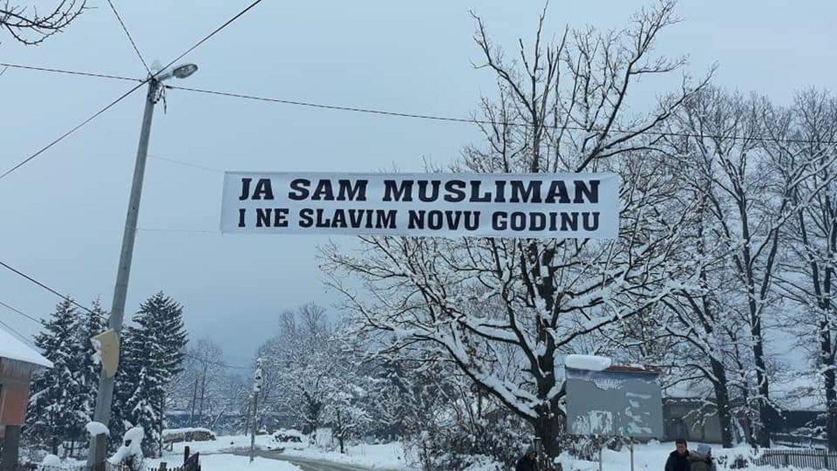Fotografija izazvala burne reakcije: "Ja sam musliman i ne slavim Novu godinu"