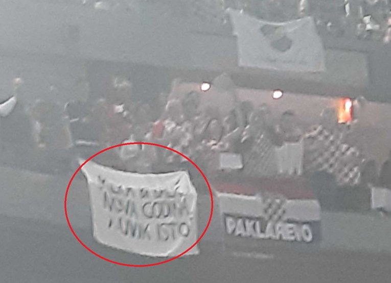 Hrvatski navijači izvjesili transparent s poznatim riječima Ivana Balića
