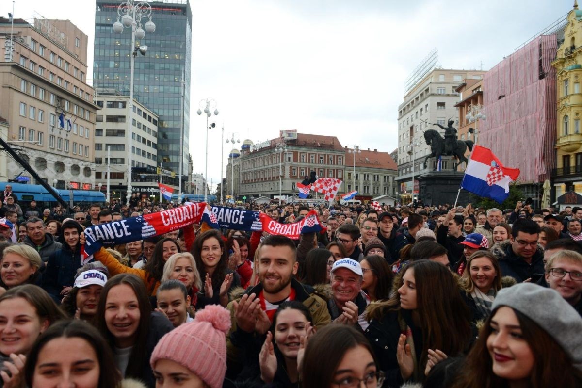 Pogledajte kako je Trg bana Jelačića dočekao osvajače Davis Cupa