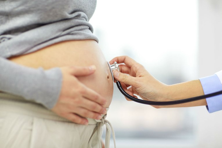 Većina trudnica nije podložna ozbiljnijim posljedicama zaraze covidom-19