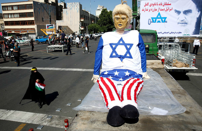 Deseci tisuća Iranaca prosvjeduju protiv Trumpovog mirovnog plana