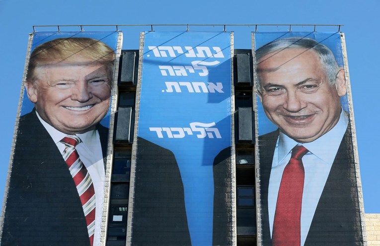 Trump osvanuo na predizbornim plakatima izraelskog premijera