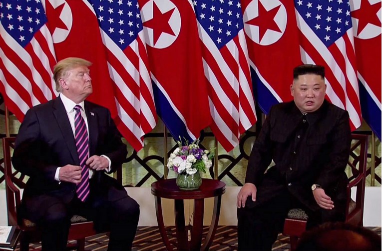 Sjeverna Koreja ispalila dvije rakete. Trump: To je neko malo oružje