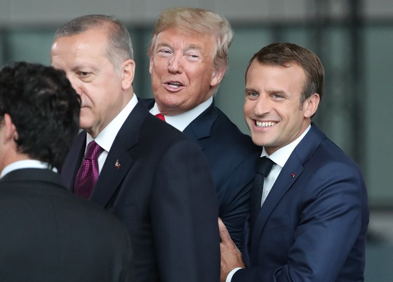 Sastali se Trump i Macron, pokušali popraviti odnose SAD-a i Francuske