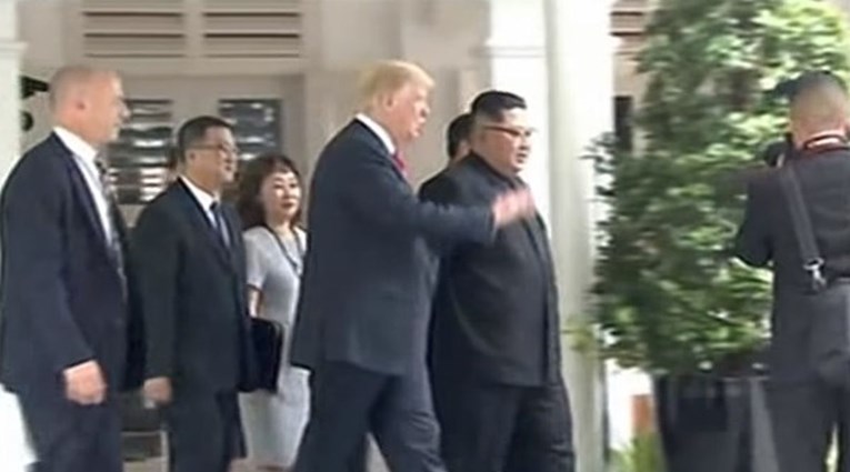 Pogledajte kako se Trump pred Kimom pohvalio svojom predsjedničkom limuzinom