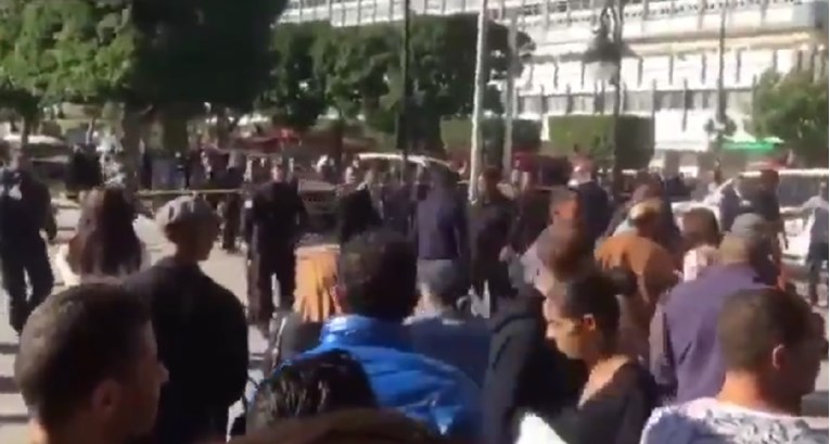 VIDEO Eksplozija u glavnom gradu Tunisa, žena se raznijela bombom