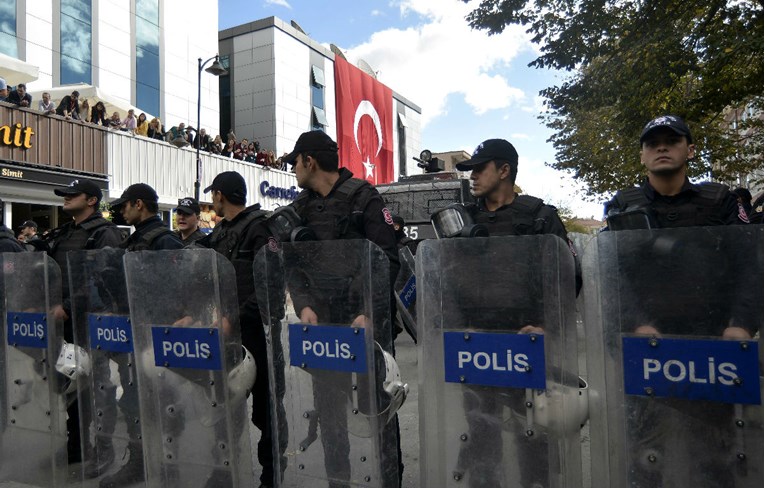 160 radnika koji su prosvjedovali na aerodromu u Istanbulu pušteni iz zatvora