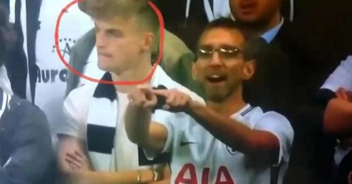 Slagao da je bolestan, otišao gledati Ajax u Ligi prvaka pa ga je klub potjerao