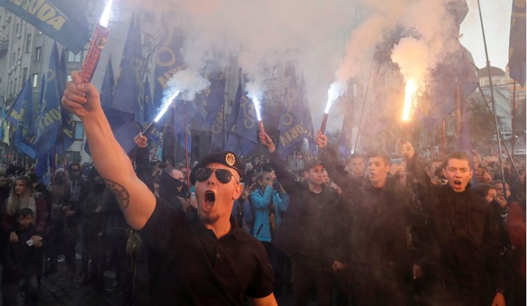 Separatisti u Ukrajini održavaju izbore, stižu kritike Kijeva i Zapada