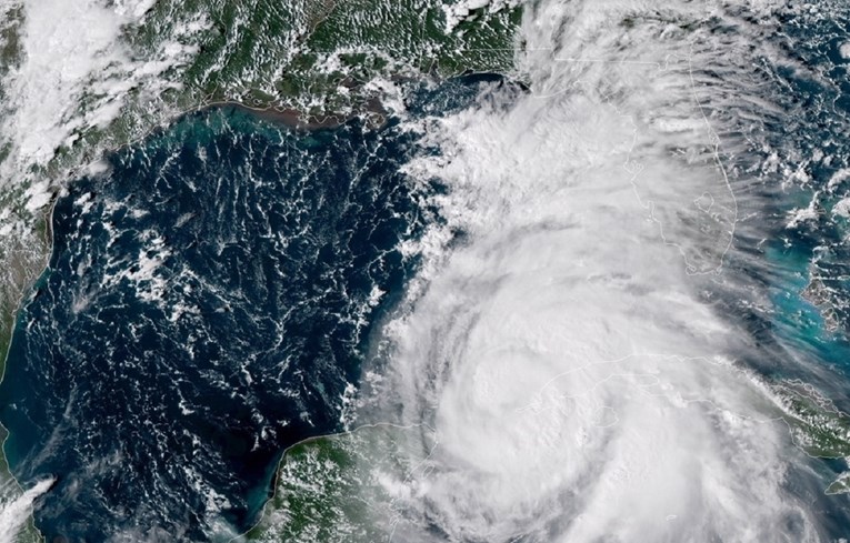 Čudovišni uragan Michael je sve jači, približava se Floridi