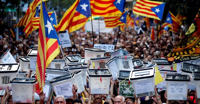 Tisuće građana prosvjedovale u Barceloni, došlo je i do sukoba s policijom