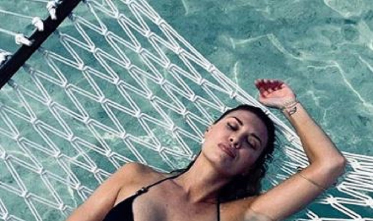 Vanja Halilović na Maldivima pokazala brutalno tijelo u badiću