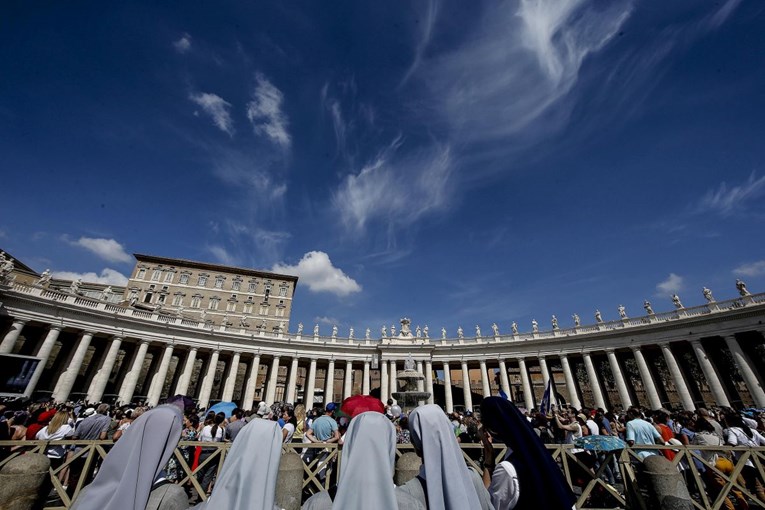 Vatikan i Kina potpisali sporazum o izboru biskupa