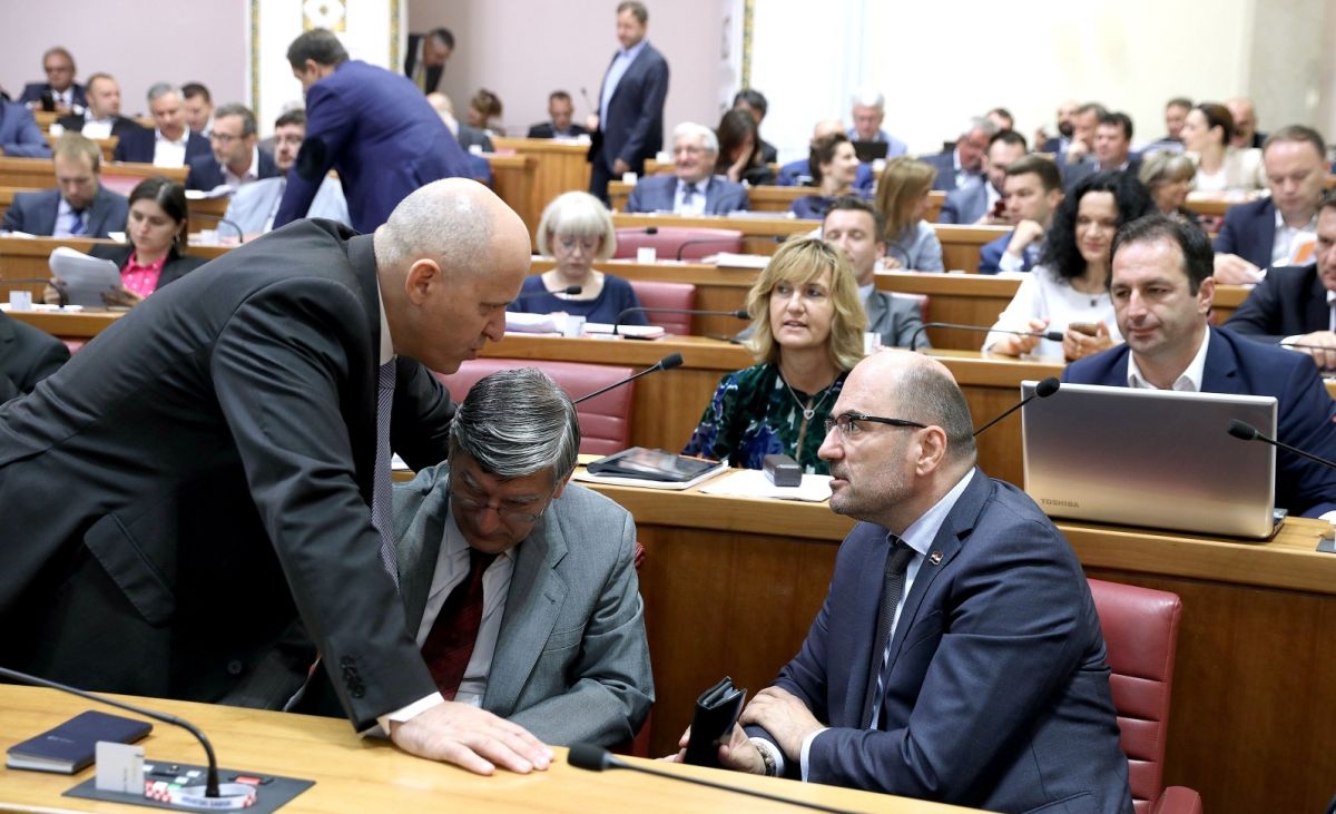Sabor donio paket zakona za pomoć blokiranima