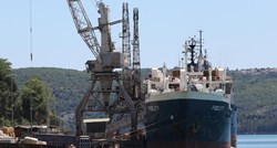 Policija za onečišćeno more u Raškom zaljevu osumnjičila trojicu Sirijaca