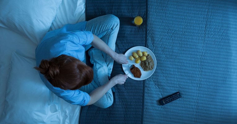 Znanstvenici kažu da ne treba odgađati odlazak u krevet nakon jela