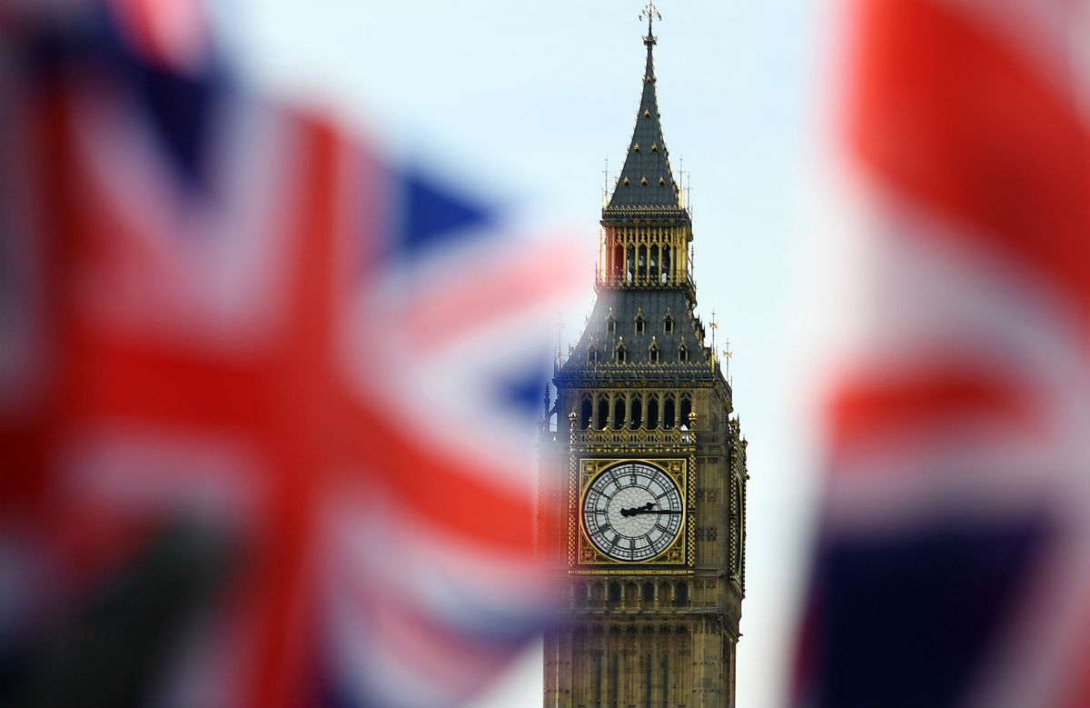 I Britanija će morati ukinuti pomicanje sata iako izlaze iz EU?