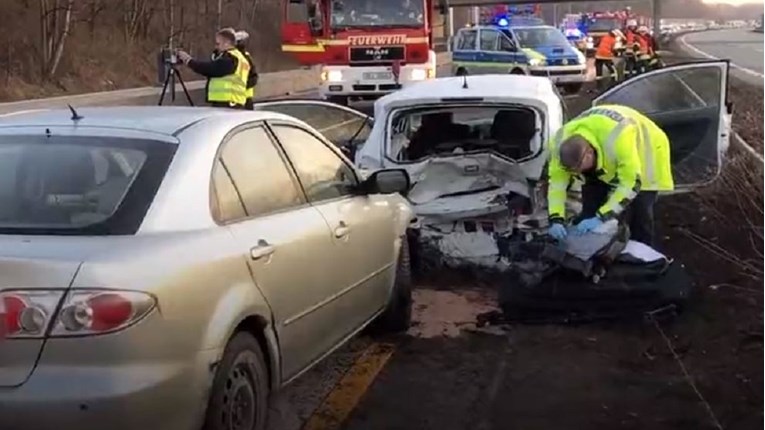 Video s mjesta nesreće: Pijan i bez vozačke zabio se u Šaulića