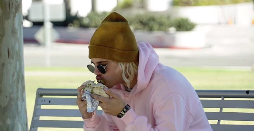 Prava istina iza viralne fotke "Justina Biebera koji jede burrito od sredine"