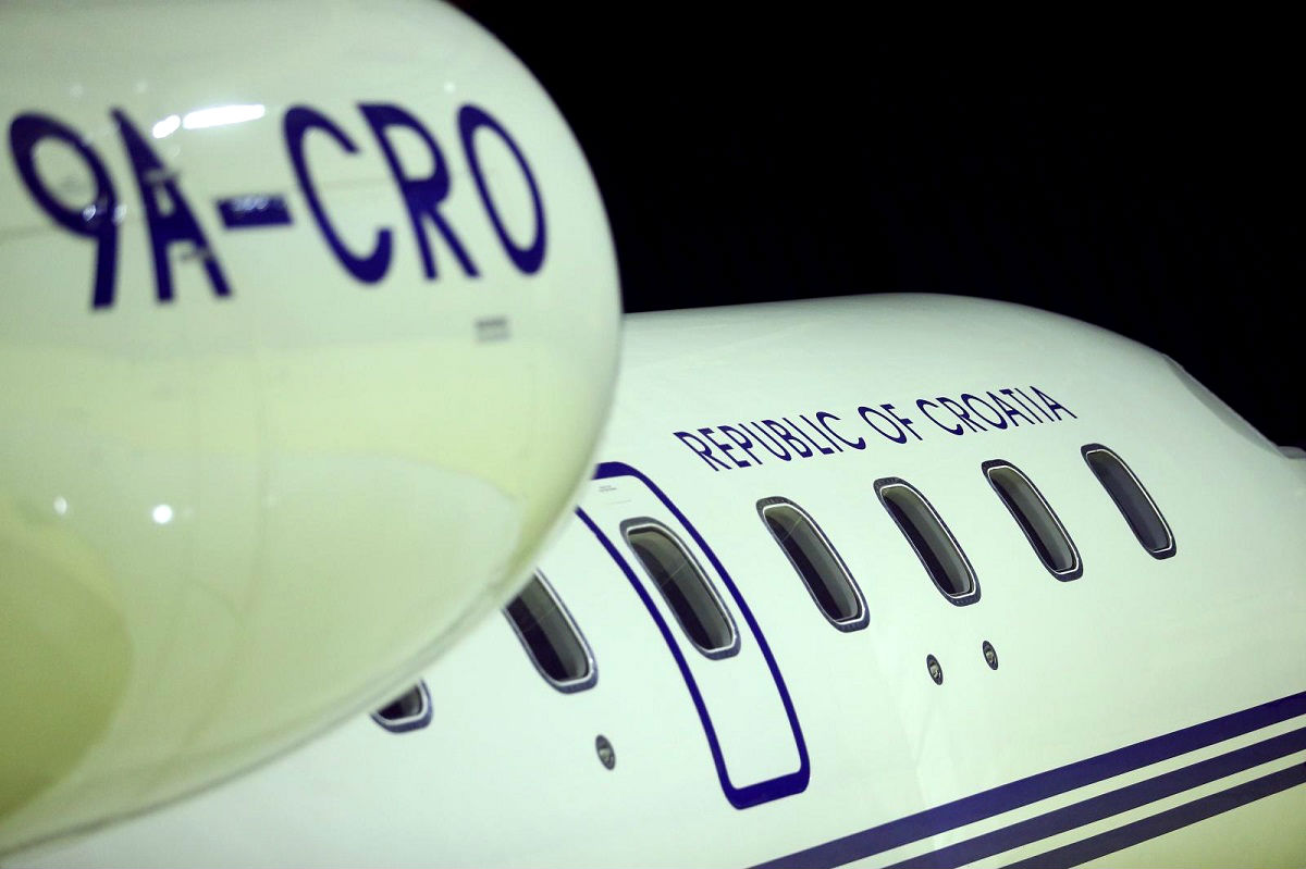 Novorođenče avionom vlade hitno prevezeno iz Dubrovnika u Zagreb