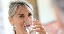 Dodatna litra i pol vode dnevno može smanjiti rizik od urinarnih infekcija