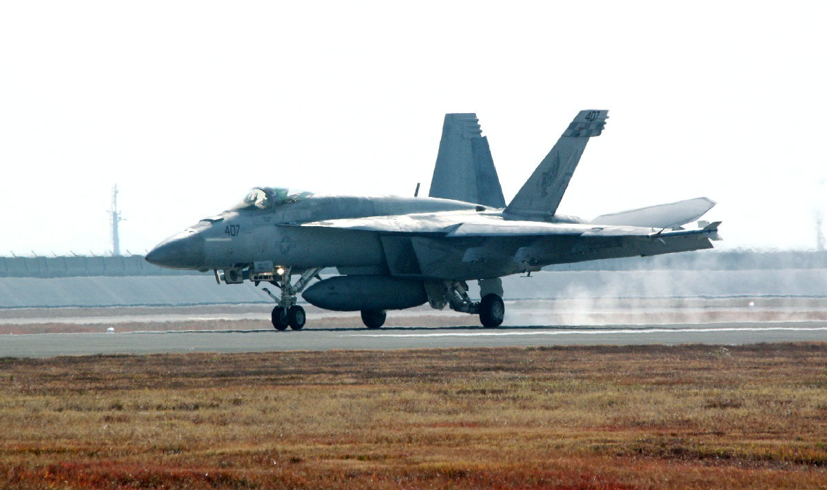 U sudaru dvaju vojnih aviona kod Japana poginuo američki marinac