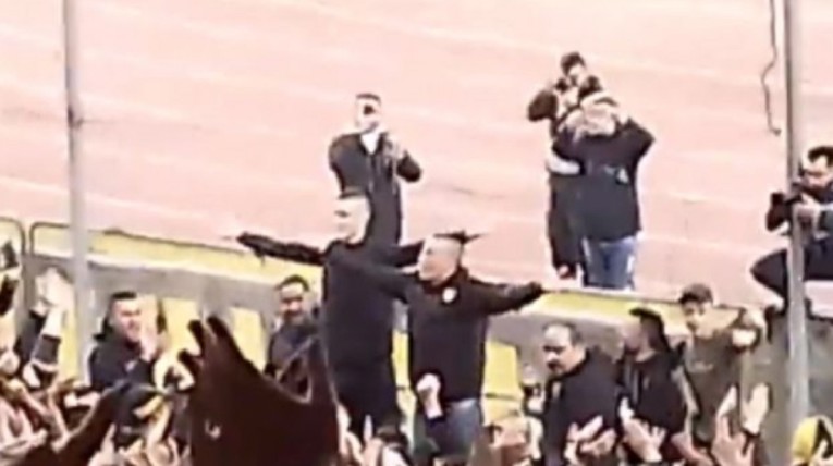 Vranješa u Ateni Grci dočekali kao boga: Predvodio navijanje na derbiju
