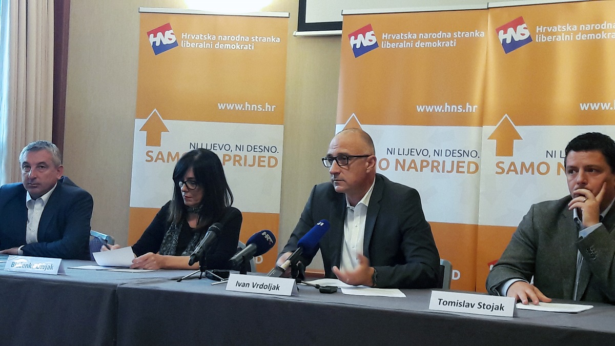 HNS napao Kolindu: "Nedopustivo je da se ulizuje ekstremnoj desnici"