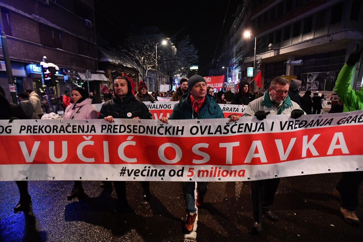 Srbi opet prosvjedovali protiv Vučića, on kazao što se treba dogoditi da ode