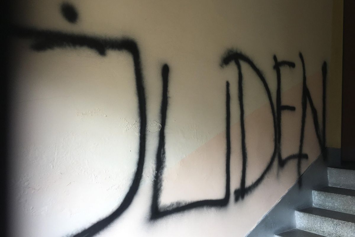 Sarajevo i Tuzla osvanuli iscrtani nacističkim grafitima