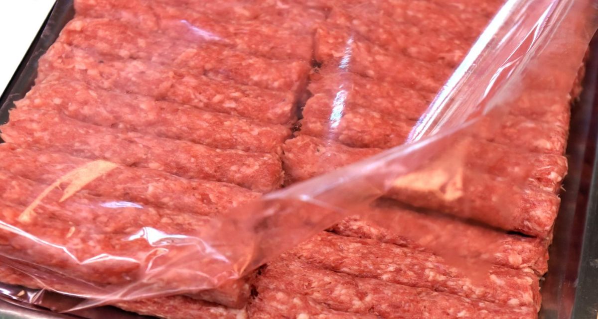 Iz prodaje se zbog salmonele povlače Sarajevski ćevapi