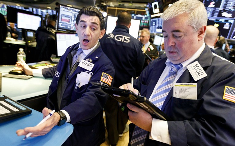 Oslabjeli indeksi na Wall Streetu