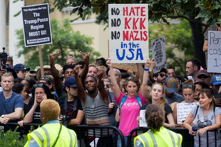 VIDEO Tisuće ljudi u Washingtonu poručile neonacistima: Idite kući