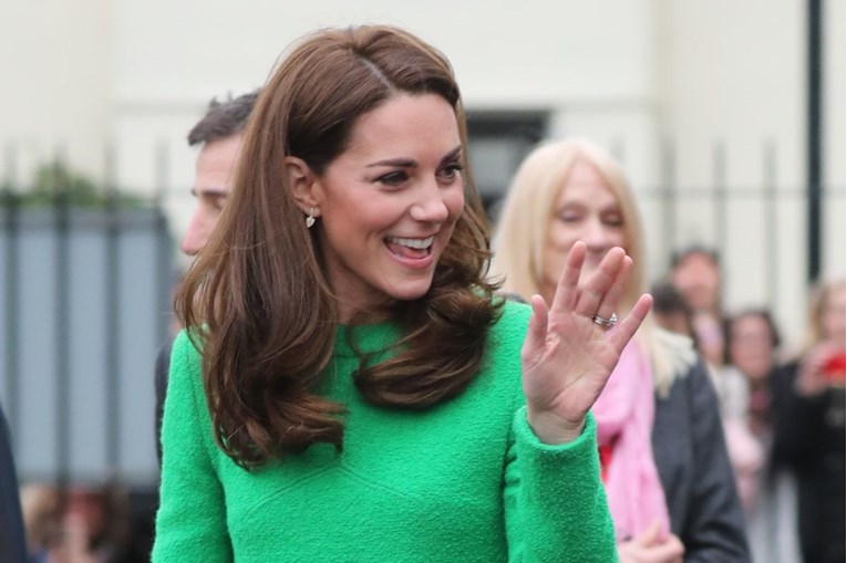 U džepovima Kate Middleton uočili nešto urnebesno: "Najbjesnija haljina ikad"
