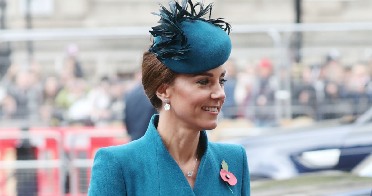 Prekrasan kaput Kate Middleton ljepši je od većine haljina
