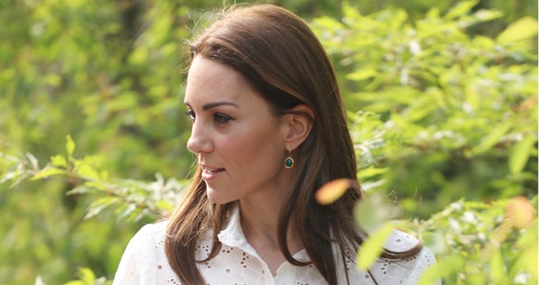 Kate Middleton izgleda jako chic u trendi hlačama koje mnoge žene izbjegavaju