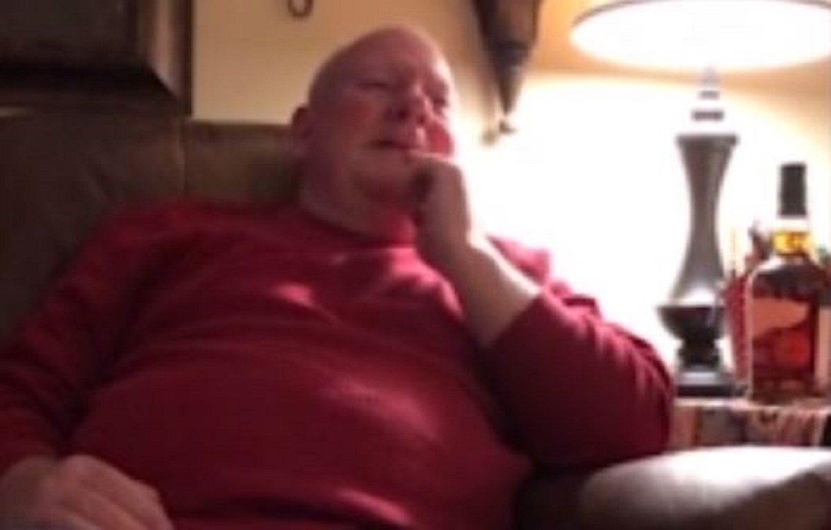 Iznenadila djeda genijalnim božićnim poklonom, odmah je počeo plakati