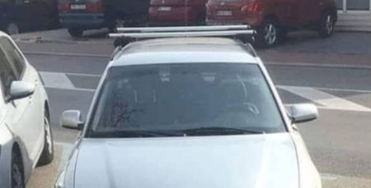 Automobil imotskih registracija postao hit na Fejsu, odmah ćete uočiti zašto