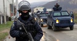 Kosovo: Specijalci su upali u srpski dio Mitrovice zbog ubojstva političara