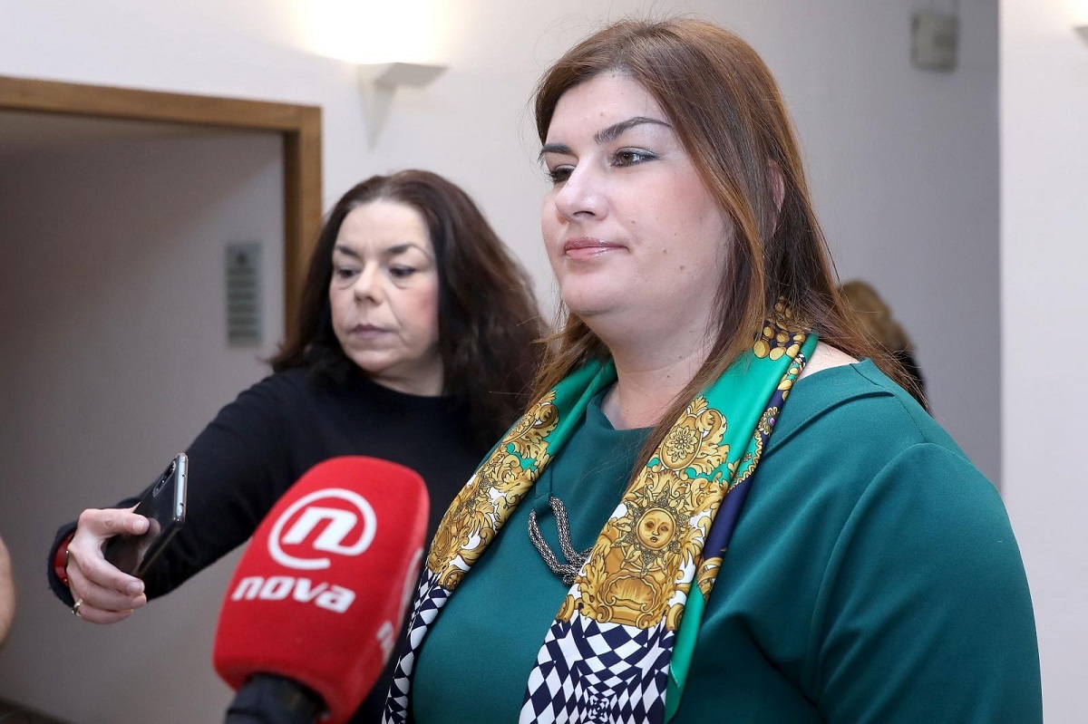 Povjerenstvo odlučuje o postupku protiv Žalac i Marića zbog auta i karata