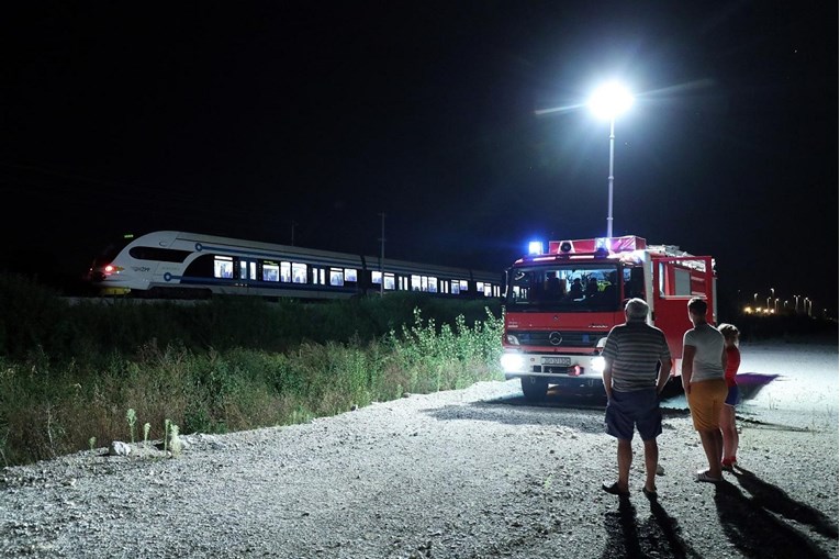 U teškoj nesreći u Zaprešiću pod vlakom su poginuli muškarac i žena