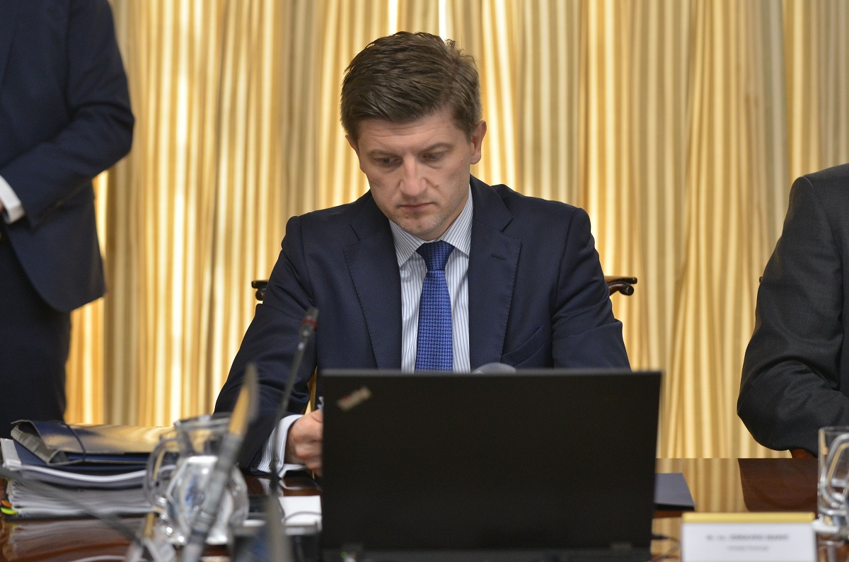 Marić: Ne znam otkud priča o smanjenju plaća