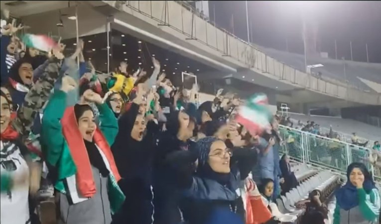 Nakon skoro 40 godina iranskim ženama dopušteno pogledati utakmicu na stadionu