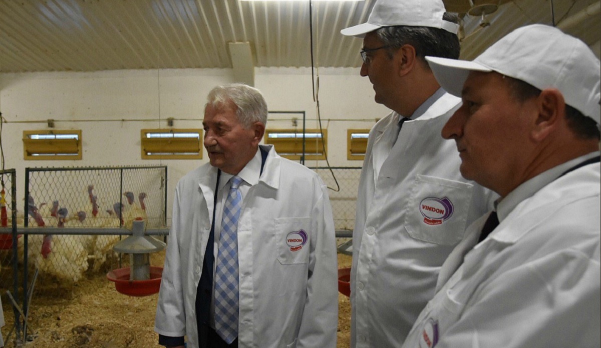 FOTO Plenković svečano otvorio farmu purana