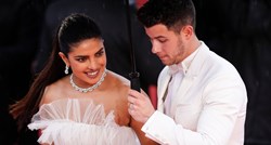 Priyanka Chopra i Nick Jonas izgledali poput mladenaca na premijeri u Cannesu